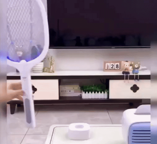 Emirate Traders™ GECKO 2 in 1 Mosquitoes Racket Must have gadget for keeping yourself and Family from Dengue